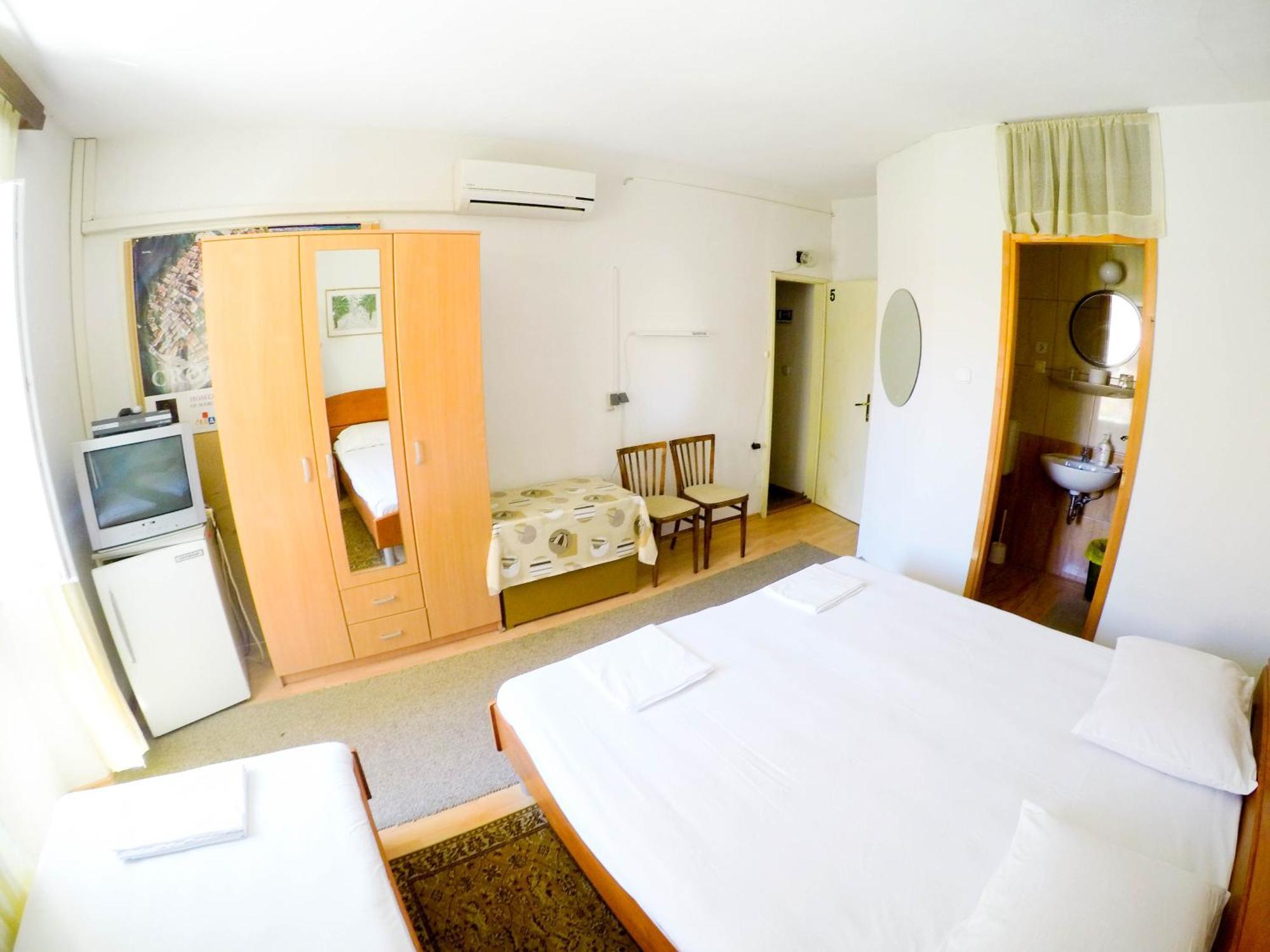 Accommodation Old Town Vitaic コルチュラ 部屋 写真